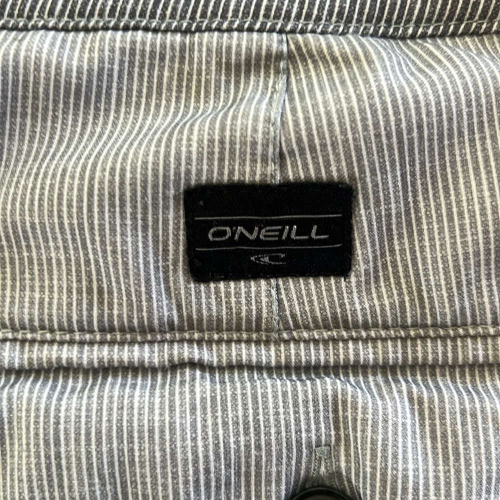 Sz38 O'Neill Gray and Blue Flat Front Shorts - Picture 3 of 5